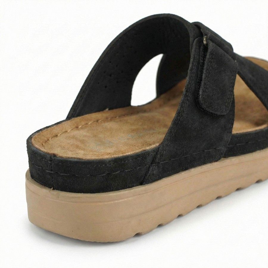 سليبر حريمي شمواه تركي مستورد لون أسود بفرش طبي ونعل بلوتان طبي بارتفاع 3 سم